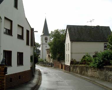 Unterdorfstraße in Oberweyer